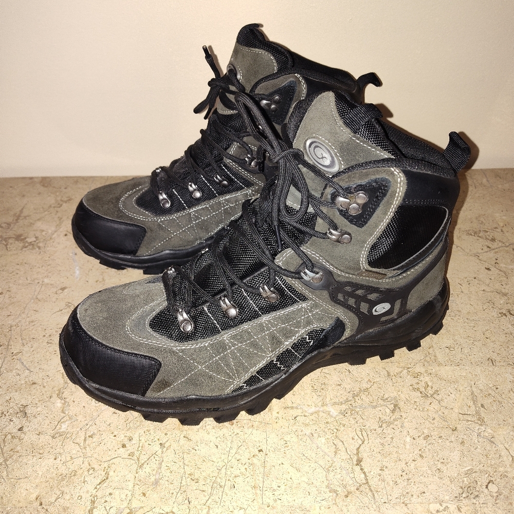 Gen x Hikers
